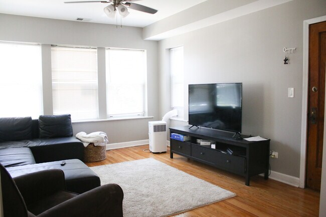 Living room - 5445 W Schubert Ave