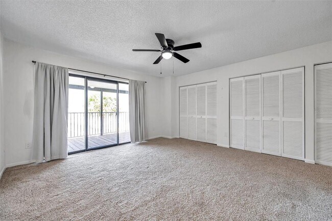 Building Photo - 745 Pinellas Bayway S