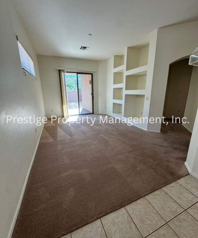 Building Photo - 3/2 Spacious Vail Home, Must See!