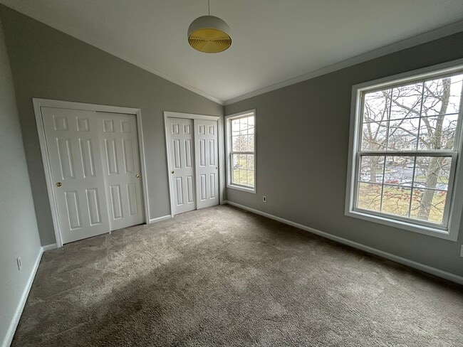 Building Photo - 450 Hartford Dr