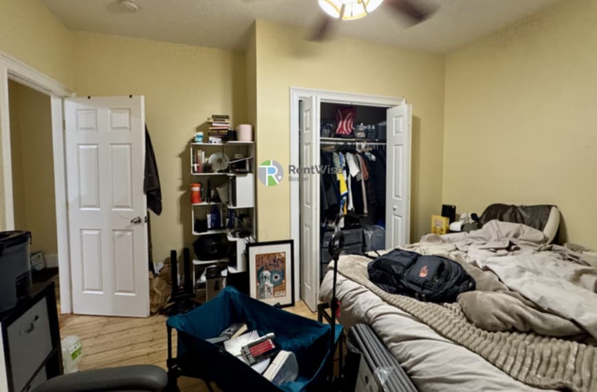 Building Photo - 731 Parker St