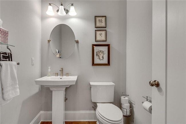 Building Photo - 345 Glen Iris Dr NE