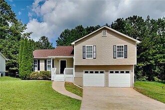 Building Photo - 108 Ivy Trace Ln