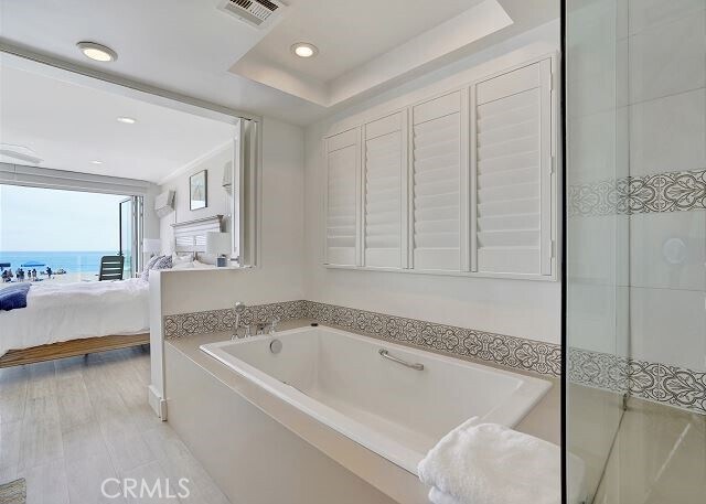 Building Photo - 3312 W Oceanfront