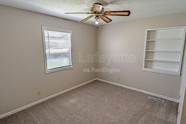 Building Photo - 3302 Longlois Dr