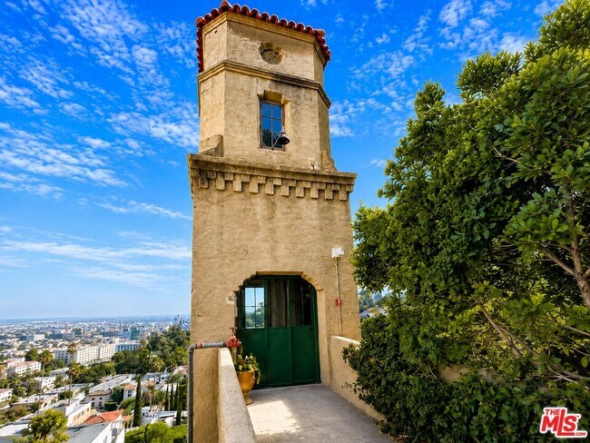 Building Photo - 6853 Alta Loma Terrace