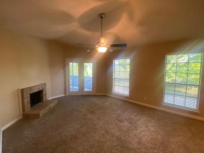 Building Photo - Awesome Condo in Plano!