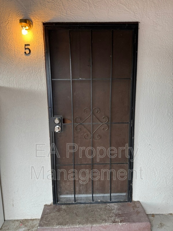 Building Photo - 117 40th St NW