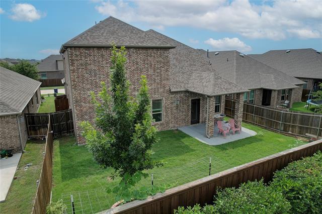 Building Photo - 805 Beeville Ct