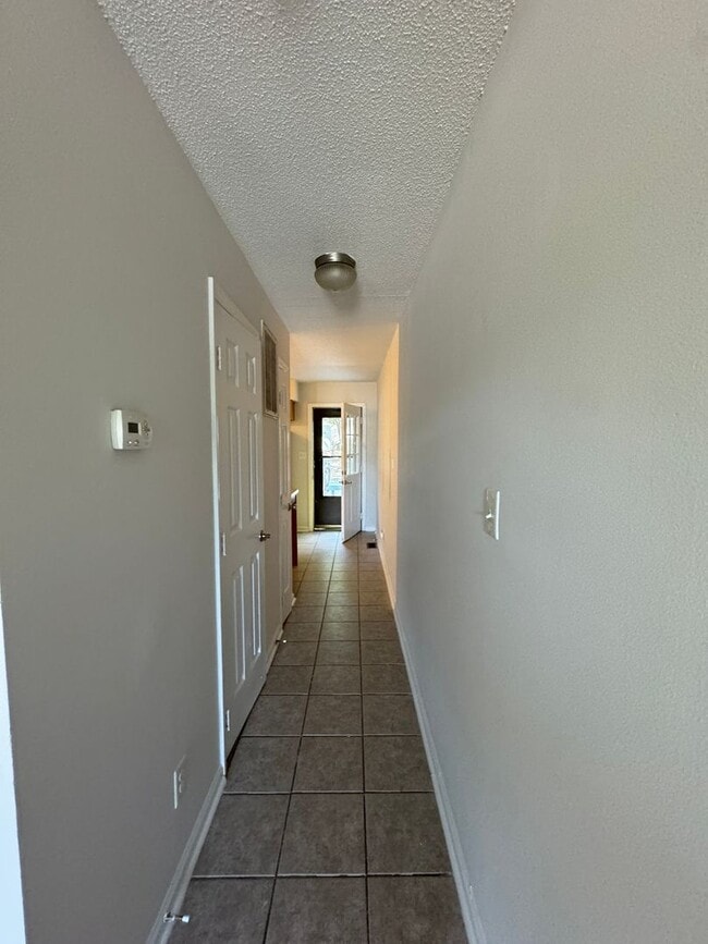 Building Photo - 1423 Wake Forest Rd