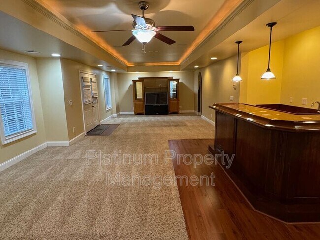 Building Photo - 917 Wallace Falls Dr