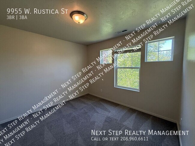 Building Photo - 9955 W Rustica St
