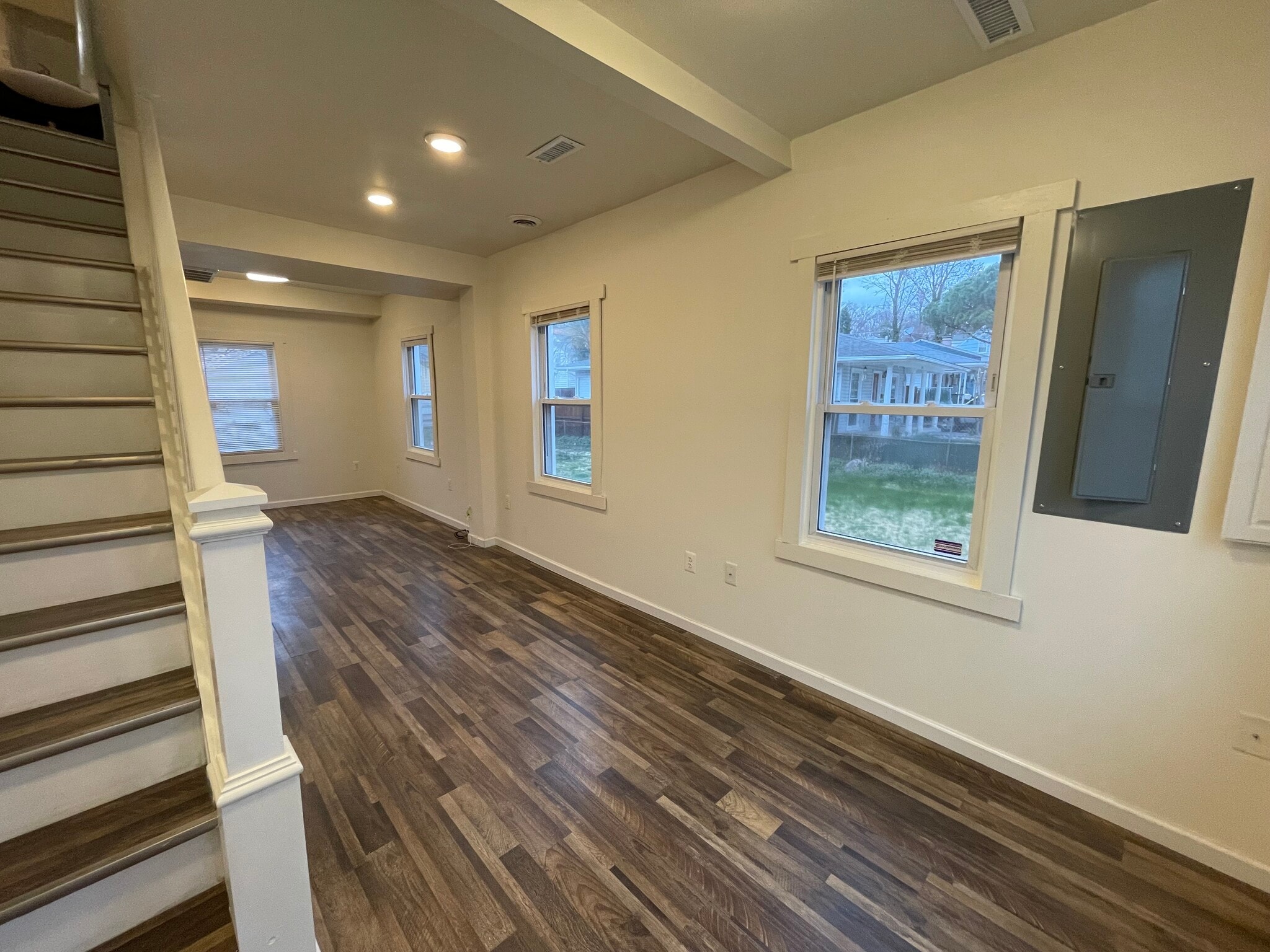 Building Photo - 6308 61st Pl