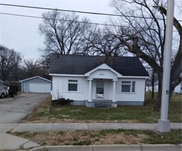 Building Photo - 2245 Valley Pike