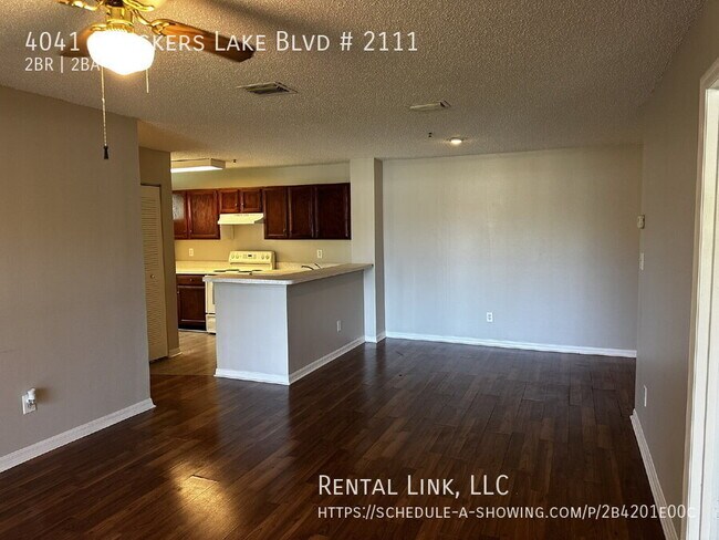 Building Photo - 4041 Crockers Lake Blvd