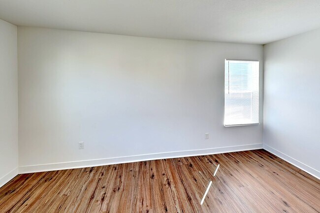Building Photo - 11458 Basalt Dr