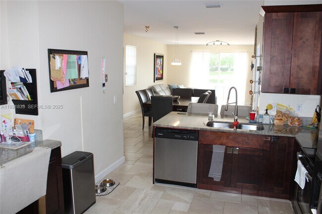 Building Photo - 3678 San Simeon Cir