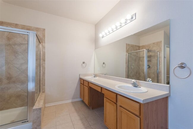 Building Photo - 1101 Hidden View Pl