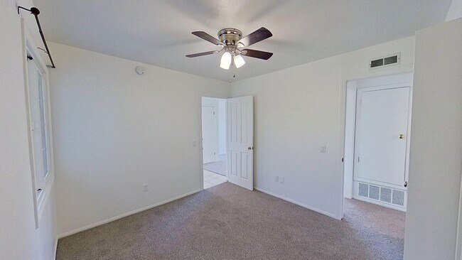 Building Photo - 203 Via Senda