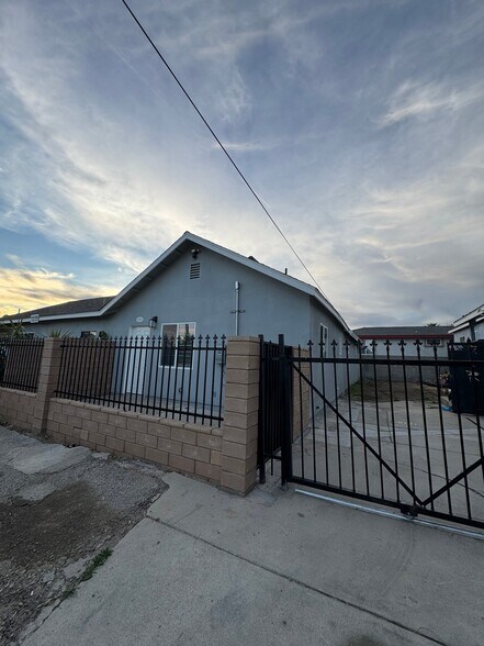 Building Photo - 10107 Laurel Canyon Blvd