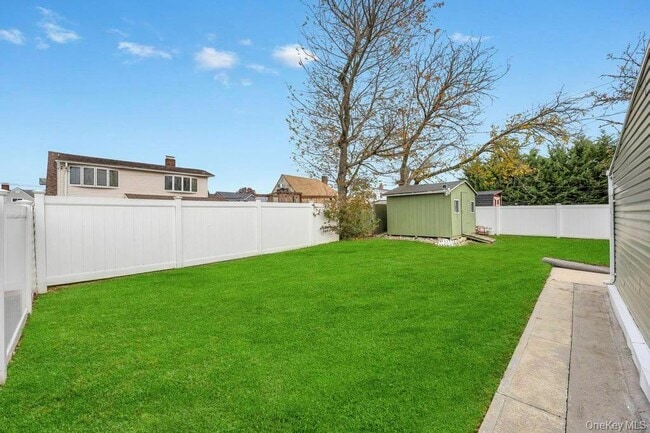 Building Photo - 7 Cinder Ln