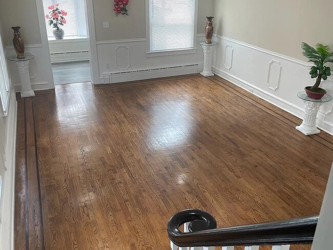 Primary Photo - Beautiful! Spacious! Affordable! This 3 Be...