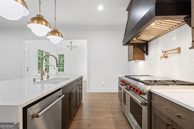 Building Photo - 2045 Kent Ct