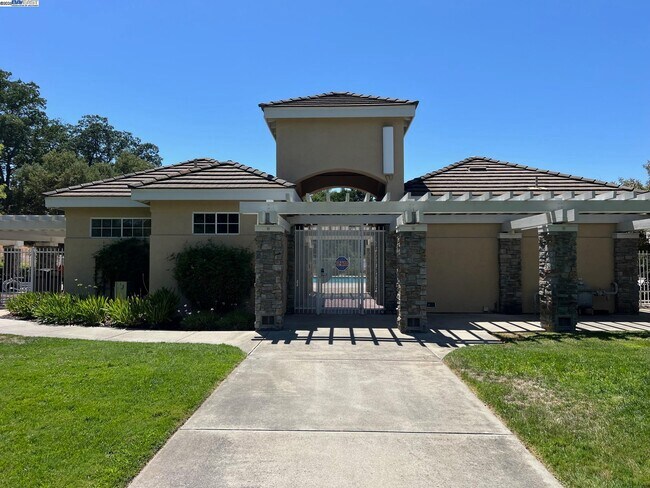 Building Photo - 4173 Garibaldi Pl