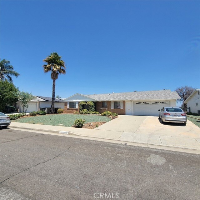 Building Photo - 28894 Portsmouth Dr