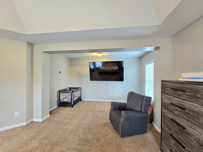 Building Photo - 525 Batty Way