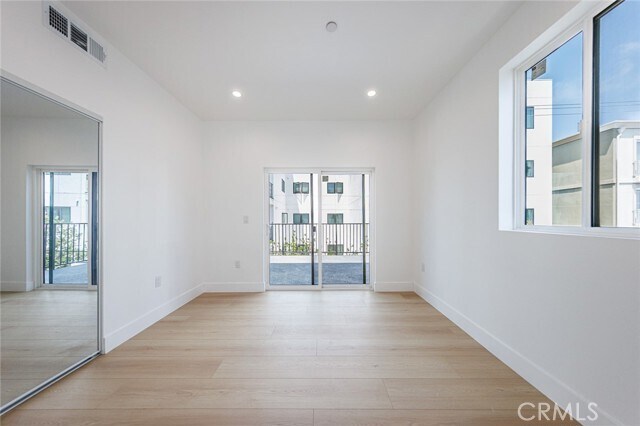 Building Photo - 1063 S Corning St