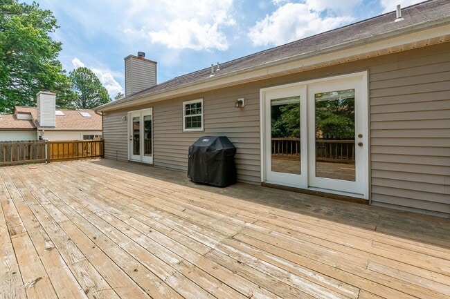 Building Photo - Beautiful Newport News Home