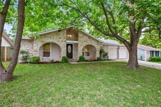 Building Photo - 910 Powder Horn Dr
