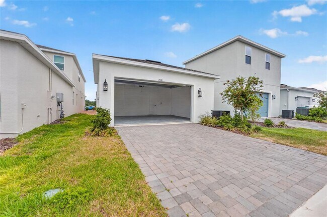 Building Photo - 15174 Field Daisy Dr