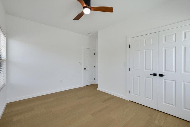 Building Photo - 2530 Steck Ave