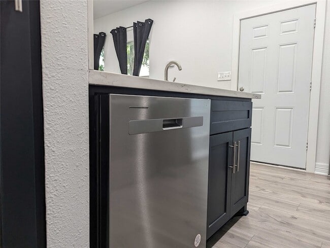 Building Photo - 4711 Rusk St