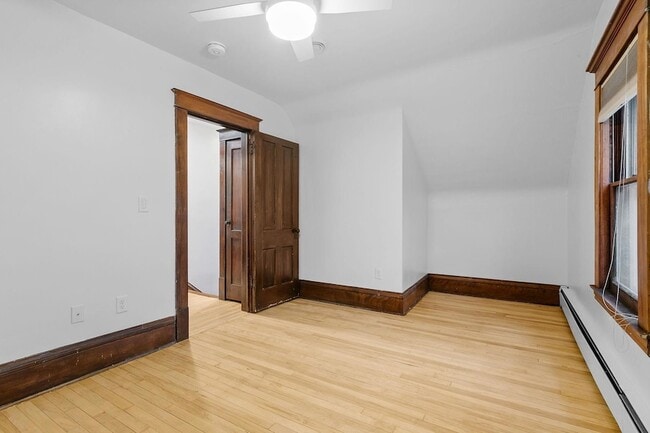 Building Photo - 1826 Franklin Ave SE