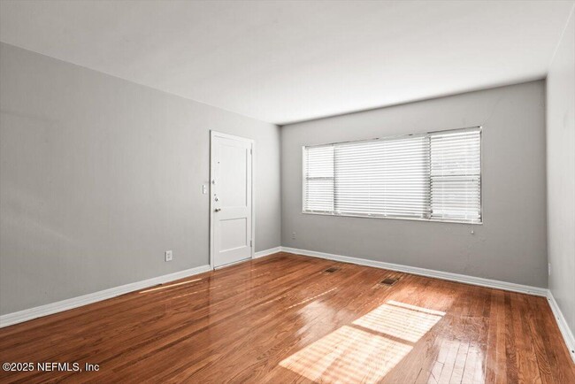 Building Photo - 1612 Flagler Ave