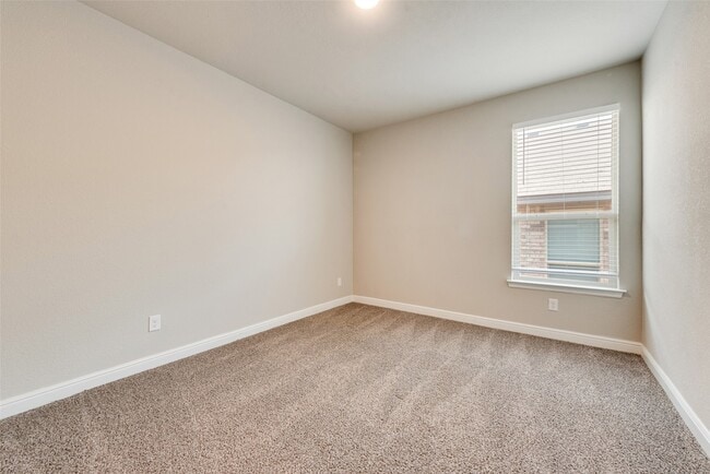 Building Photo - 270 Irish Moss Dr