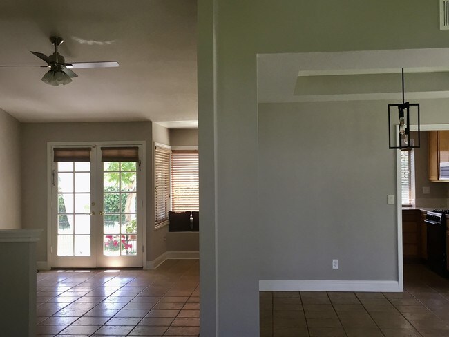 Building Photo - 6240 Gamay Ct