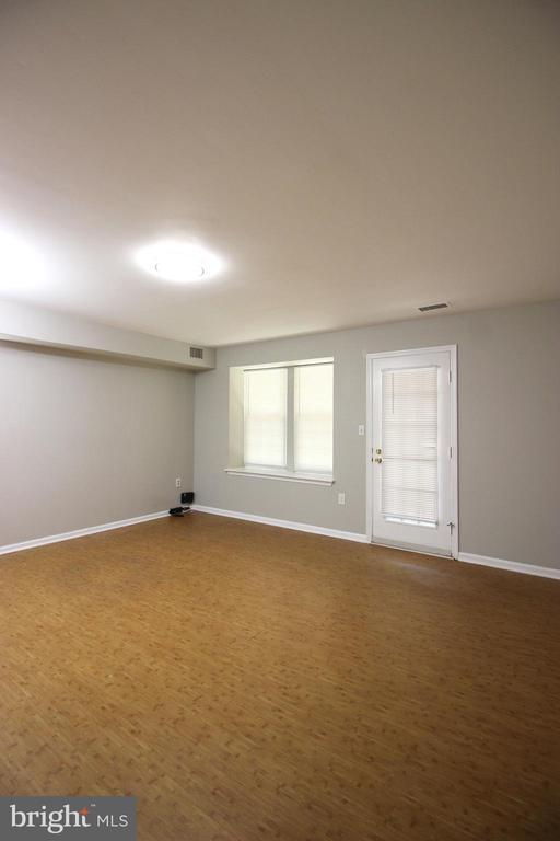 Building Photo - 2604 S Arlington Mill Dr