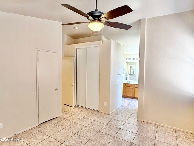 Building Photo - 16128 W Sherman St