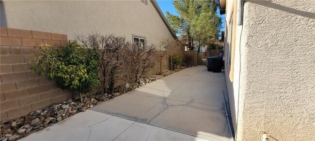Building Photo - 5147 Villa Vecchio Ct