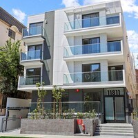 Building Photo - Dorothy at Granville by Wiseman