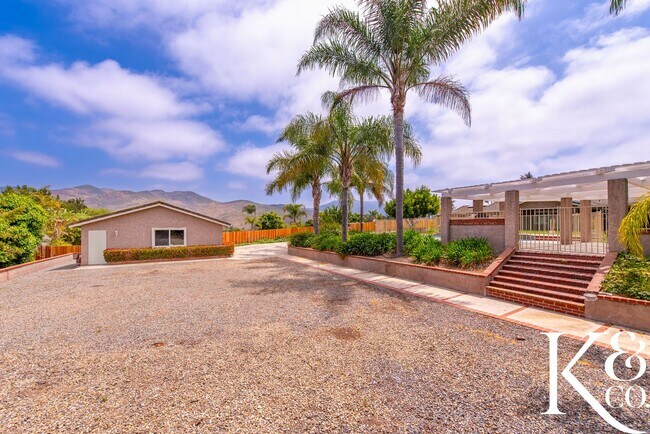 Building Photo - 1612 San Rafael Way