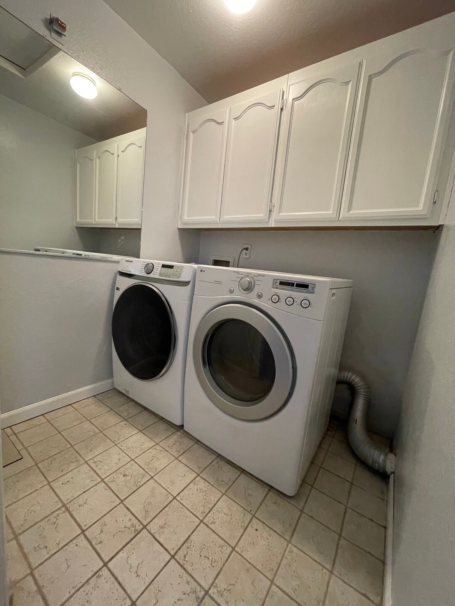Laundry room - 1310 Ridge Ct