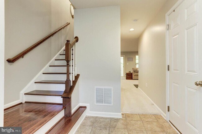 Building Photo - 7359 Matchbox Alley