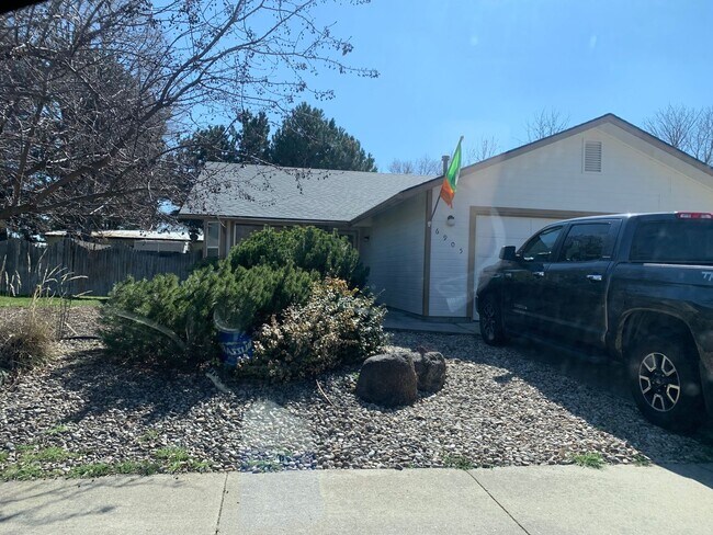 Primary Photo - Great location off of Gary Lane and State ...