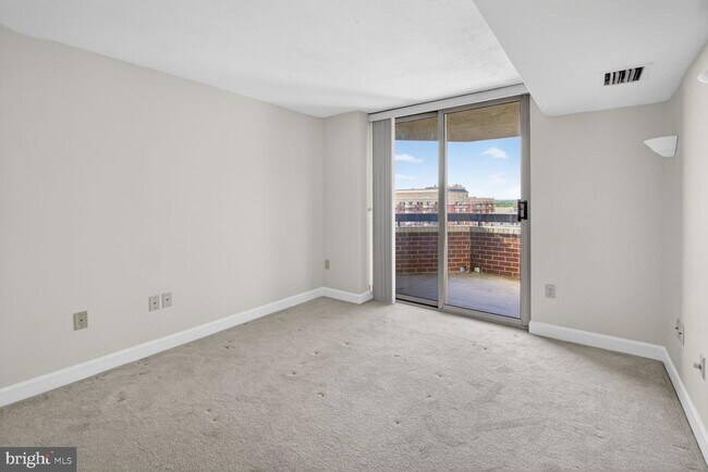 Building Photo - 1276 N Wayne St