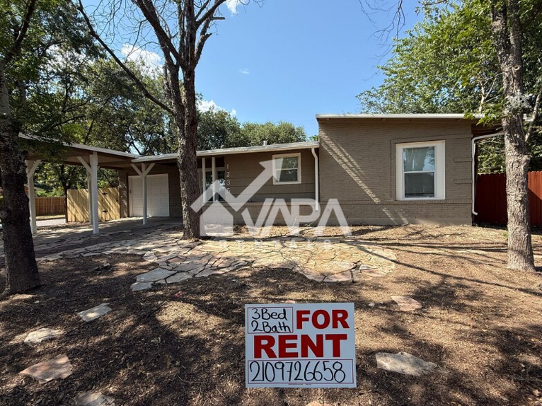 Building Photo - 1235 Arroya Vista Dr